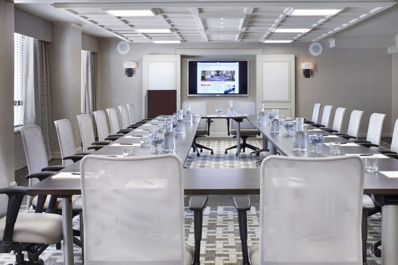 Mount Vernon boardroom at The Le Meridien Madison, Washington, DC - Meeting space with natural light in Washington, DC