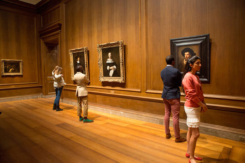 Visitors at the National Gallery of Art on the National Mall - Free art museum in Washington, DC